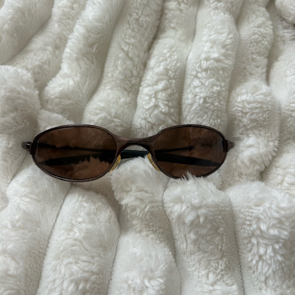 Oakley Wire E Sunglasses